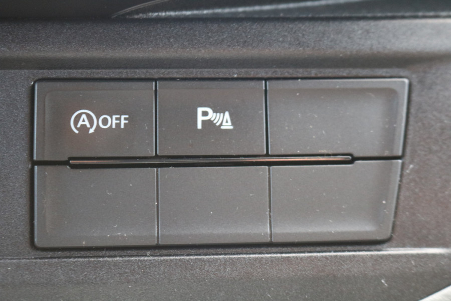 Volkswagen Transporter 2.0 TDI 150pk L2 H1 Automaat Airco Camera Trekhaak