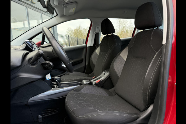 Peugeot 2008 1.2 PureTech Blue Lion Automaat,110pk,Trekhaak,Dealer Onderhouden,Navi,Airco,Cruise,Pdc,N.A.P,Bj 12-2017,Distributie vv 2023,Apk tot 06-2026