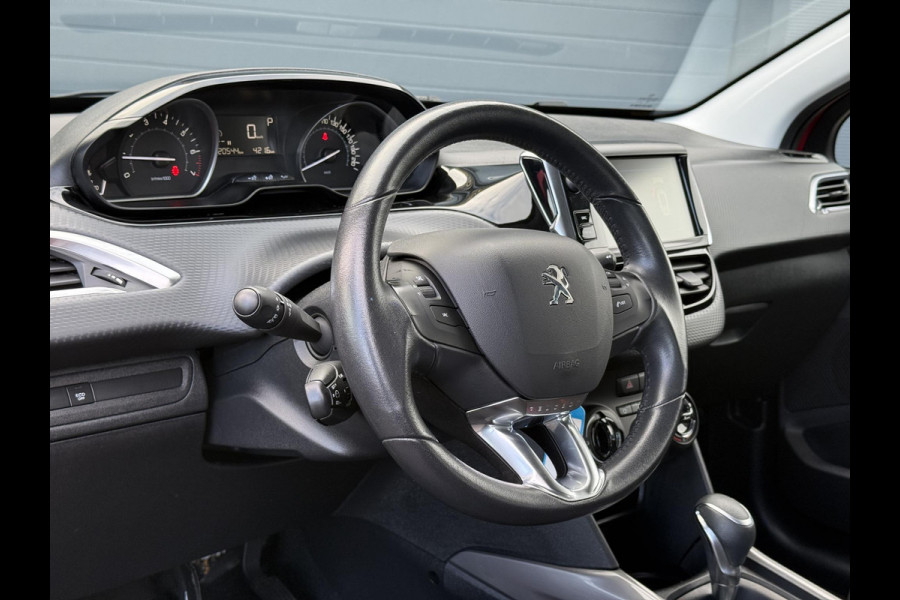 Peugeot 2008 1.2 PureTech Blue Lion Automaat,110pk,Trekhaak,Dealer Onderhouden,Navi,Airco,Cruise,Pdc,N.A.P,Bj 12-2017,Distributie vv 2023,Apk tot 06-2026