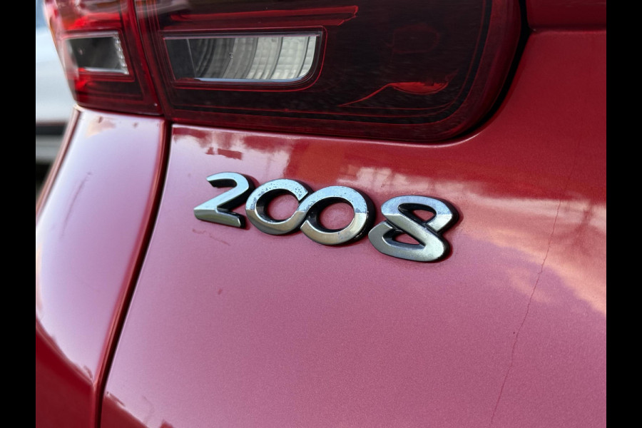 Peugeot 2008 1.2 PureTech Blue Lion Automaat,110pk,Trekhaak,Dealer Onderhouden,Navi,Airco,Cruise,Pdc,N.A.P,Bj 12-2017,Distributie vv 2023,Apk tot 06-2026