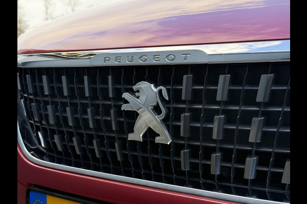 Peugeot 2008 1.2 PureTech Blue Lion Automaat,110pk,Trekhaak,Dealer Onderhouden,Navi,Airco,Cruise,Pdc,N.A.P,Bj 12-2017,Distributie vv 2023,Apk tot 06-2026