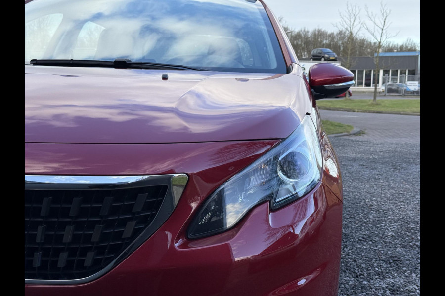 Peugeot 2008 1.2 PureTech Blue Lion Automaat,110pk,Trekhaak,Dealer Onderhouden,Navi,Airco,Cruise,Pdc,N.A.P,Bj 12-2017,Distributie vv 2023,Apk tot 06-2026