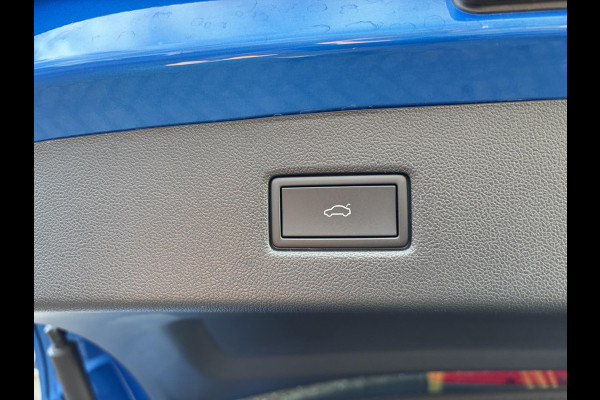 Ford Explorer Premium Extended Range RWD 77 kWh 286pk | Driver Assistance Pack | 21 inch Licht metalen Velgen