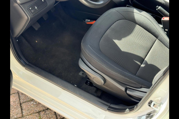 Hyundai i10 1.0i Comfort 2018 WIT 5drs AIRCO Elektr APK NAP!