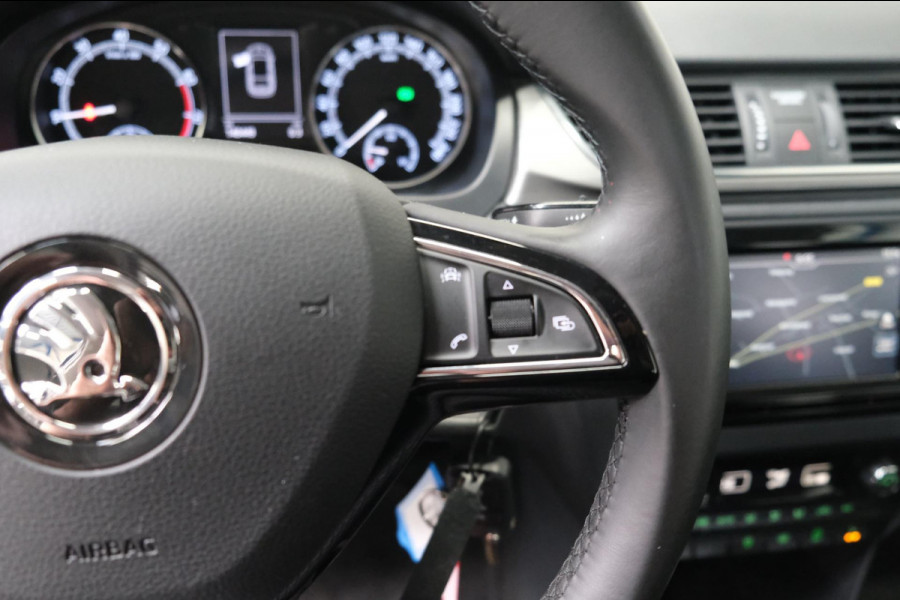 Škoda Rapid Spaceback 1.0 TSI Greentech Clever Automaat - N.A.P. Airco, Cruise, Navi, PDC, Trekhaak.