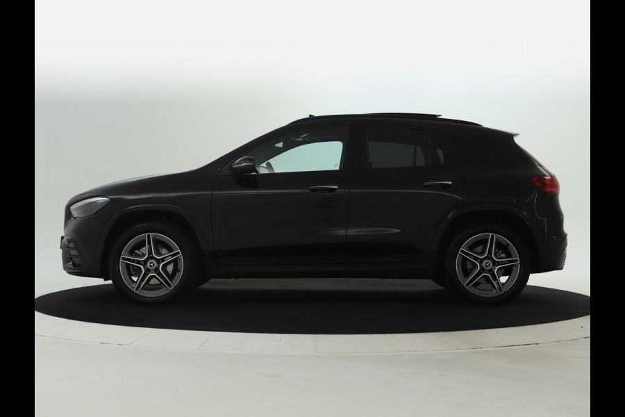 Mercedes-Benz GLA 250 e AMG Plug-In Hybride Panoramadak | Navigatie | MBUX wide screen | Parking support | Inclusief 24 maanden Mercedes-Benz Certified garantie voor Europa.