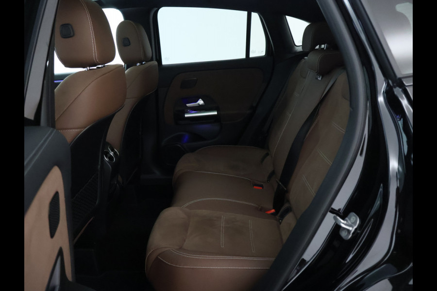 Mercedes-Benz GLA 250 e AMG Plug-In Hybride Panoramadak | Navigatie | MBUX wide screen | Parking support | Inclusief 24 maanden Mercedes-Benz Certified garantie voor Europa.