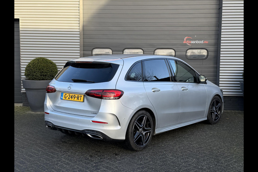 Mercedes-Benz B-Klasse 180d AMG Night Edition | Camera | Widescreen | Navigatie | Elektrische Achterklep |