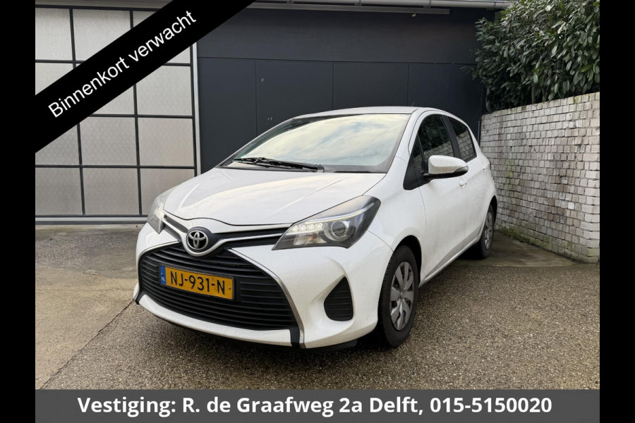 Toyota Yaris 1.0 VVT-i Aspiration | Achteruitrijcamera | Bluetooth telefoonvoorbereiding |