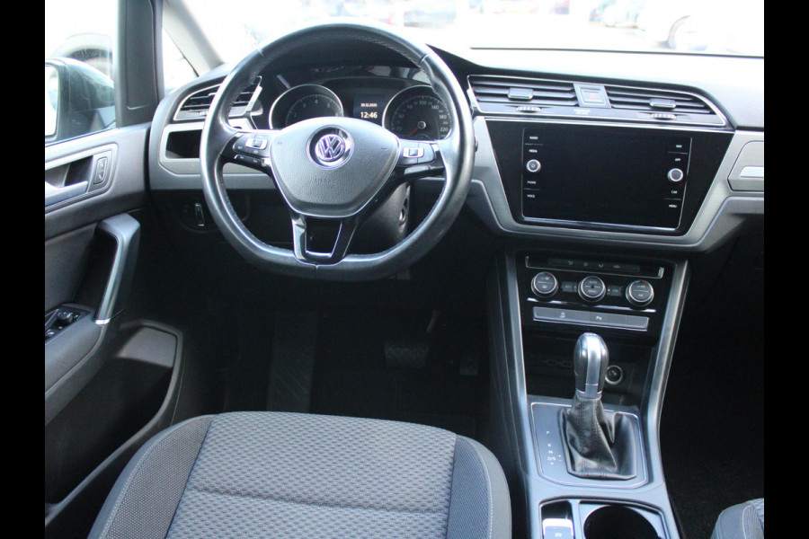 Volkswagen Touran 1.5 TSI Comfortline | TREKHAAK | NAVIGATIE | ACHTERUITRIJCAMERA |
