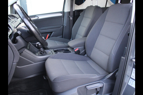 Volkswagen Touran 1.5 TSI Comfortline | TREKHAAK | NAVIGATIE | ACHTERUITRIJCAMERA |