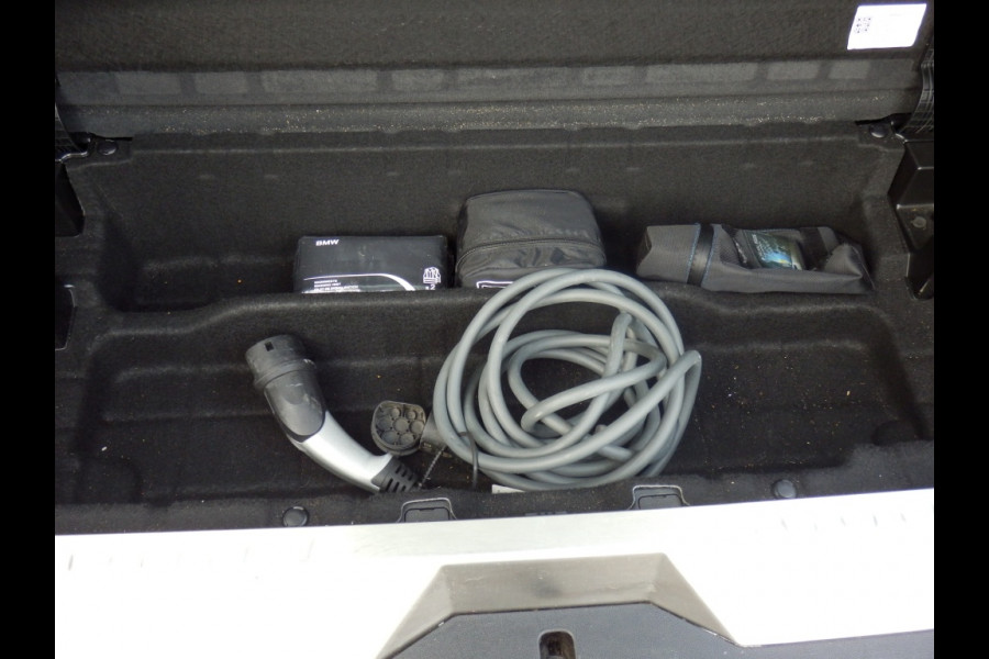 BMW 5 Serie Touring 520e Bns Edit.+ I Hybride I sport stoelen I