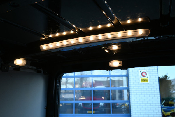 Mercedes-Benz Sprinter 214 CDI L1H1 MBUX met camera, Trekhaak