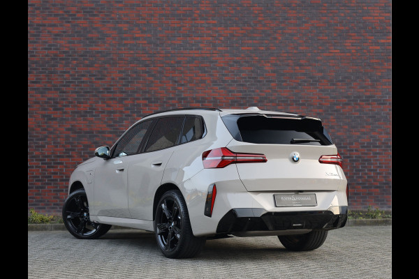 BMW X3 30e xDrive | Trekhaak - Pano - Iconic Glow