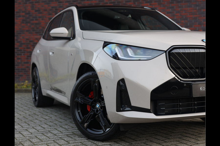 BMW X3 30e xDrive | Trekhaak - Pano - Iconic Glow