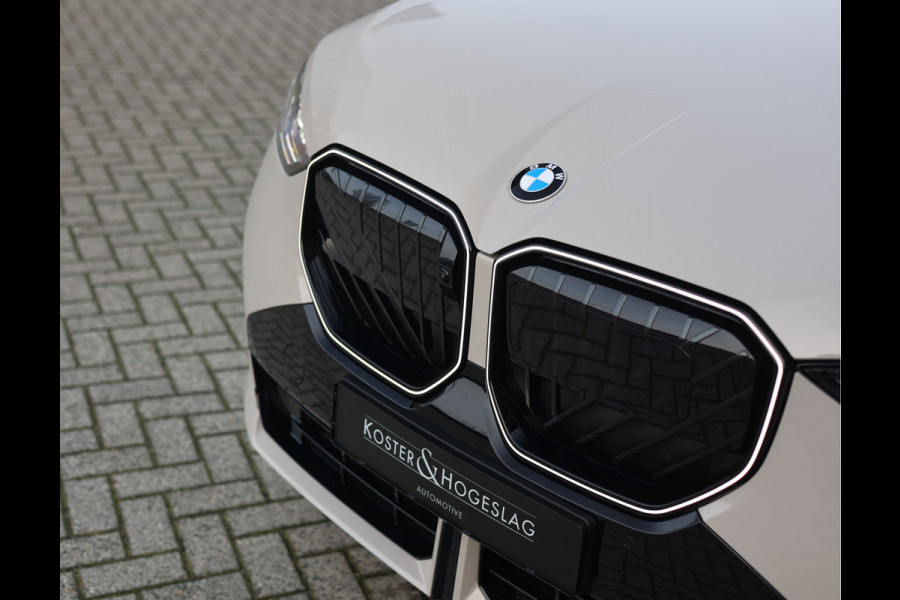 BMW X3 30e xDrive | Trekhaak - Pano - Iconic Glow