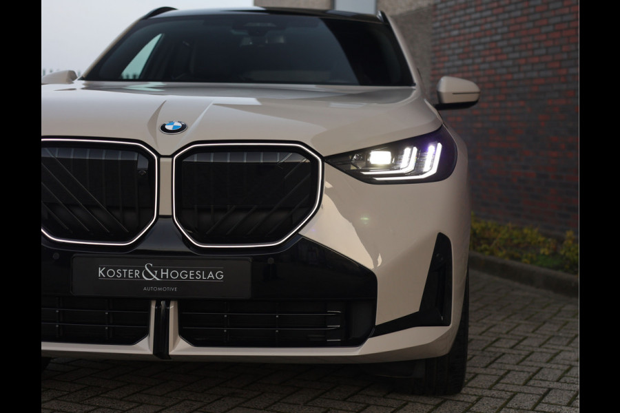 BMW X3 30e xDrive | Trekhaak - Pano - Iconic Glow