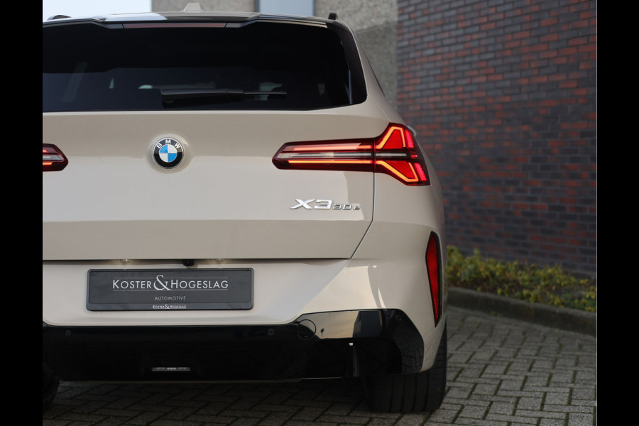 BMW X3 30e xDrive | Trekhaak - Pano - Iconic Glow