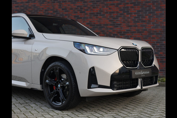 BMW X3 30e xDrive | Trekhaak - Pano - Iconic Glow