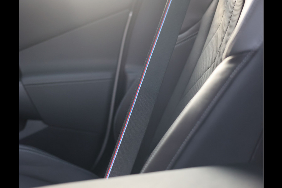 BMW X3 30e xDrive | Trekhaak - Pano - Iconic Glow