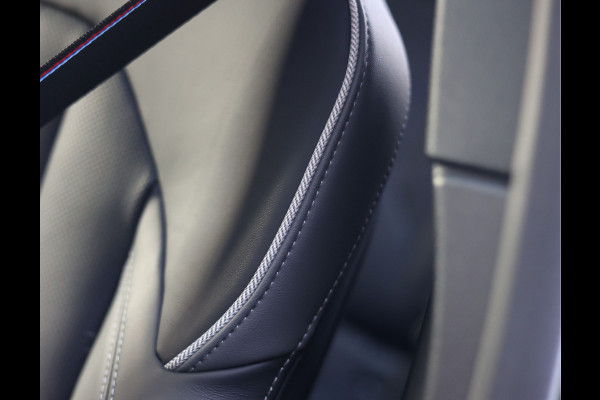 BMW X3 30e xDrive | Trekhaak - Pano - Iconic Glow