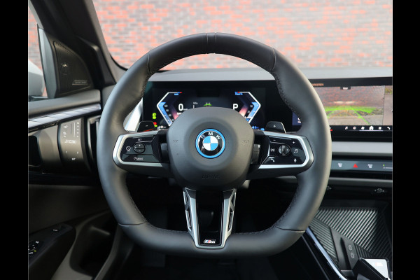 BMW X3 30e xDrive | Trekhaak - Pano - Iconic Glow