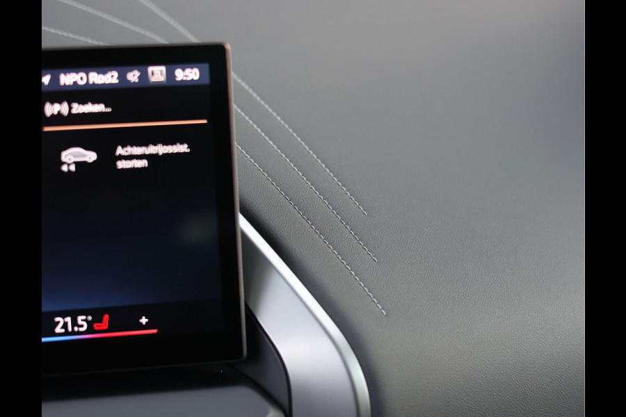 BMW X3 30e xDrive | Trekhaak - Pano - Iconic Glow