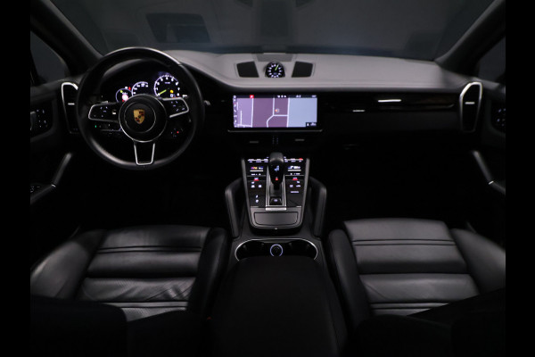 Porsche Cayenne 3.0 E-Hybrid [LUCHTVERING, SCHUIFKANTELDAK, MEMORY SEATS, ADAPTIVE CRUISE CONTROL, APPLE CARPLAY, HUD, BOSE, 360 CAMERA, PDC V+A, CLIMATE CONTROL]