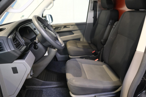 Volkswagen Transporter 2.0 TDI L2H1 28 - N.A.P. Airco, Cruise, PDC, Trekhaak.