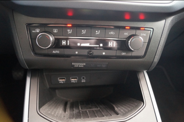 Seat Arona 1.0 TSI Style Business Intense -ECC-NAVI-CAM-PDC-