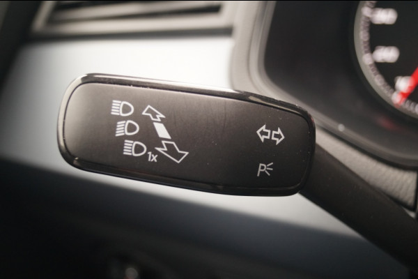 Seat Arona 1.0 TSI Style Business Intense -ECC-NAVI-CAM-PDC-