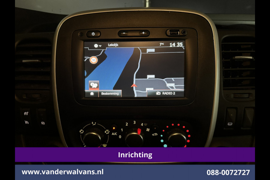 Renault Trafic 2.0 dCi 120pk L2H1 inrichting Trilplaatlift Euro6 Airco | Camera | Omvormer | Navigatie | LED | Trekhaak Cruisecontrol, Parkeersensoren, Bijrijdersbank