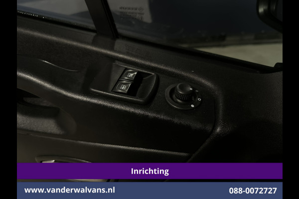 Renault Trafic 2.0 dCi 120pk L2H1 inrichting Trilplaatlift Euro6 Airco | Camera | Omvormer | Navigatie | LED | Trekhaak Cruisecontrol, Parkeersensoren, Bijrijdersbank