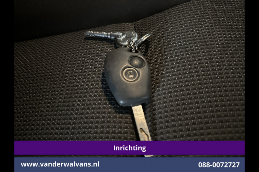 Renault Trafic 2.0 dCi 120pk L2H1 inrichting Trilplaatlift Euro6 Airco | Camera | Omvormer | Navigatie | LED | Trekhaak Cruisecontrol, Parkeersensoren, Bijrijdersbank