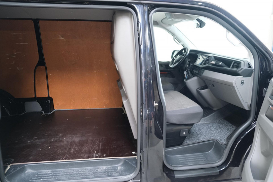 Volkswagen Transporter 2.0 TDI L2H1 28 - N.A.P. Airco, Cruise, Navi, PDC.