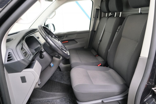 Volkswagen Transporter 2.0 TDI L2H1 28 - N.A.P. Airco, Cruise, Navi, PDC.