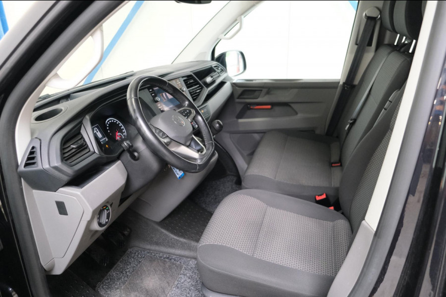 Volkswagen Transporter 2.0 TDI L2H1 28 - N.A.P. Airco, Cruise, Navi, PDC.