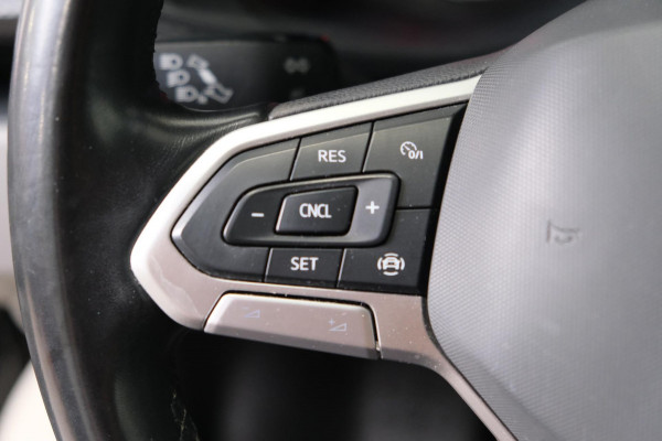 Volkswagen Transporter 2.0 TDI L2H1 28 - N.A.P. Airco, Cruise, Navi, PDC.