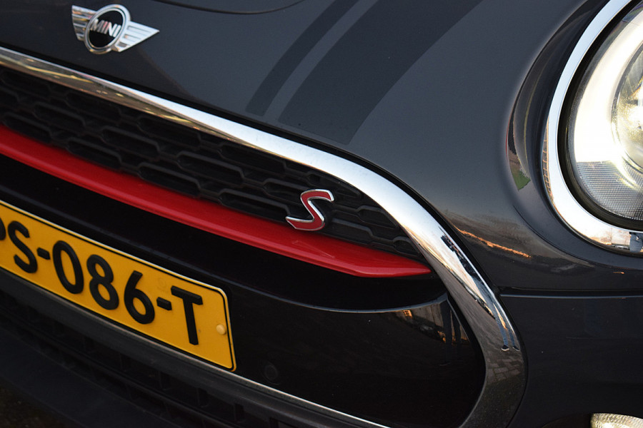 MINI Clubman 2.0 Cooper S Chili | JCW Sportuitlaat | Pano | H/K | Apple CarPlay