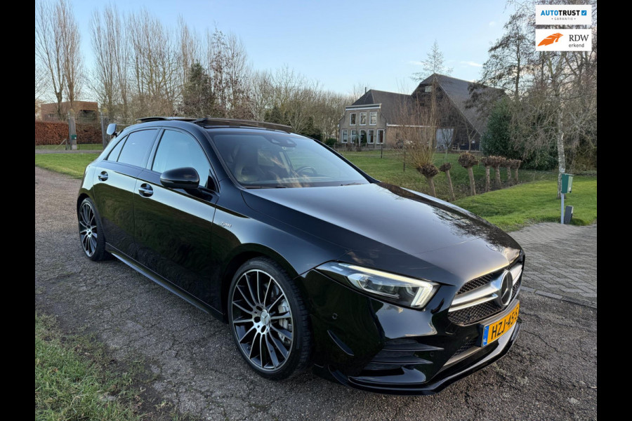 Mercedes-Benz A-Klasse AMG 35 4MATIC Edition 1