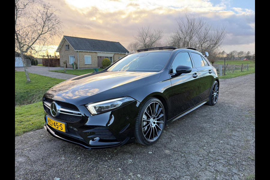 Mercedes-Benz A-Klasse AMG 35 4MATIC Edition 1