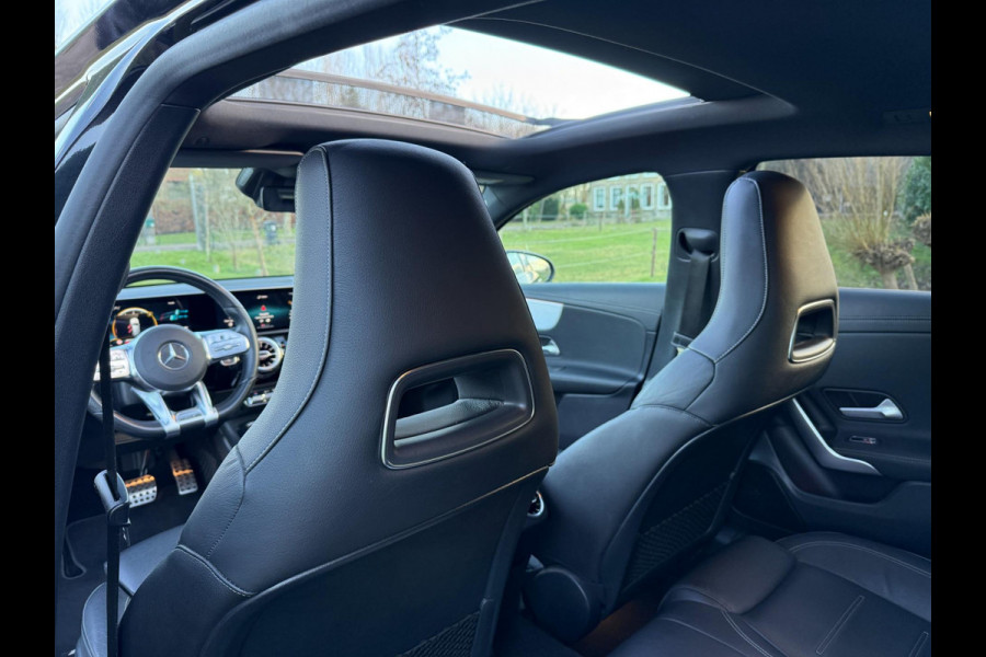 Mercedes-Benz A-Klasse AMG 35 4MATIC Edition 1