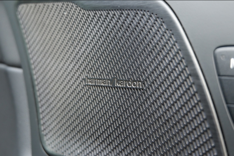 Volvo XC60 2.0 T6 AWD + Dark / Rijklaar prijs / Full option