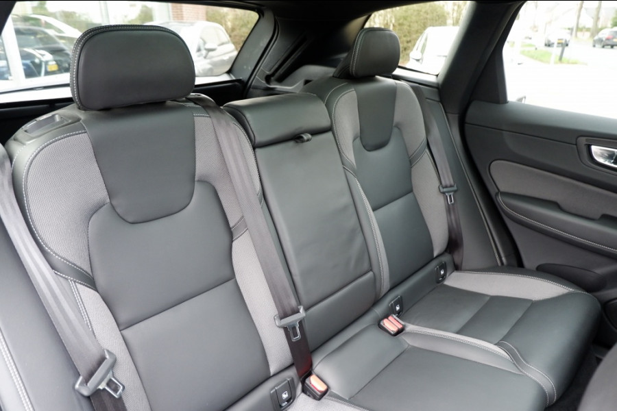 Volvo XC60 2.0 T6 AWD + Dark / Rijklaar prijs / Full option