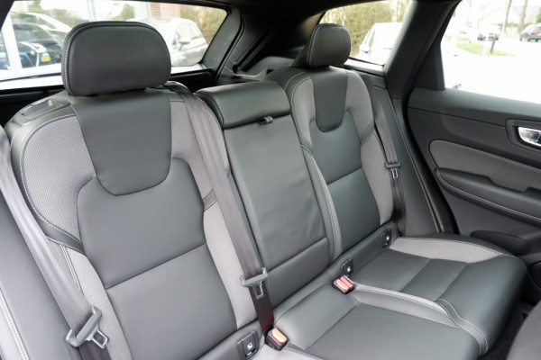 Volvo XC60 2.0 T6 AWD + Dark / Rijklaar prijs / Full option