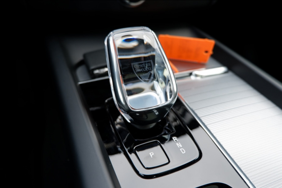 Volvo XC60 2.0 T6 AWD + Dark / Rijklaar prijs / Full option