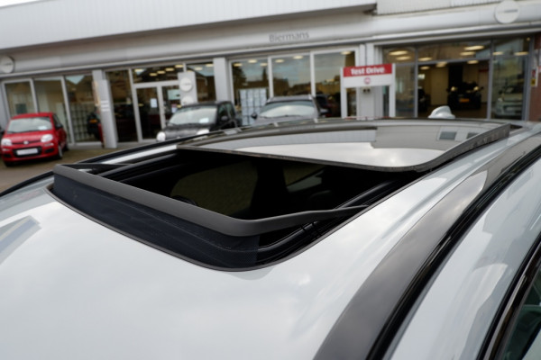 Volvo XC60 2.0 T6 AWD + Dark / Rijklaar prijs / Full option