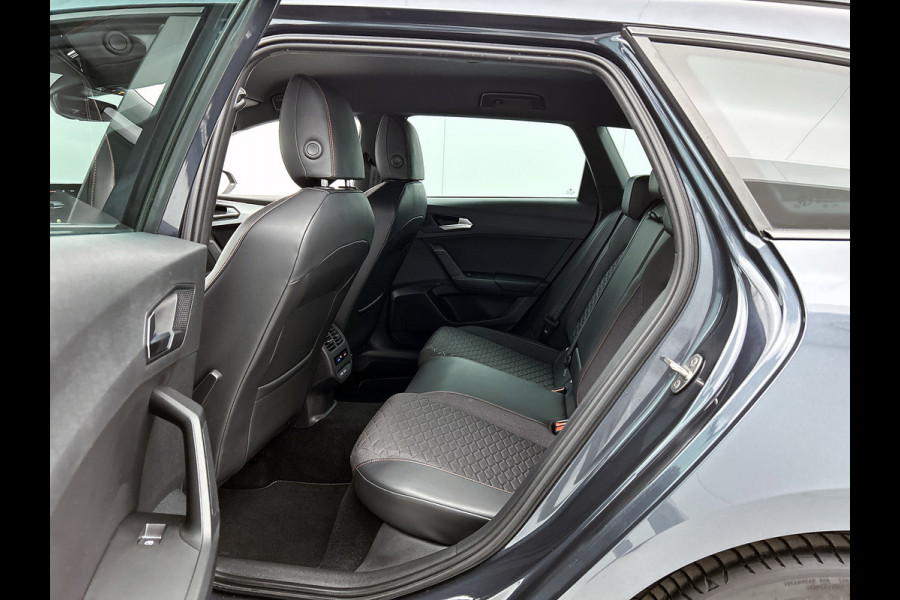 Seat Leon Sportstourer 1.5 TSI FR Launch Edition (NAVIGATIE, CAMERA, BEATS, STUUR-/STOELVERWARMING, 1e EIGENAAR, GOED ONDERHOUDEN)