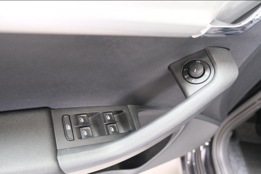 Škoda Octavia Combi 1.5 TSI Greentech Business Edition Automaat - N.A.P. Airco, Cruise, Navi, PDC.