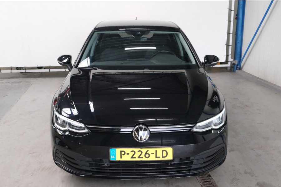 Volkswagen Golf 1.0 eTSI Life Automaat - N.A.P. Airco, Cruise, PDC, Navi.